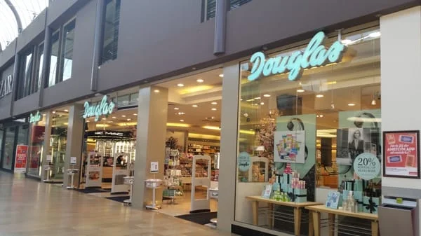 Douglas amstelveen.jpg