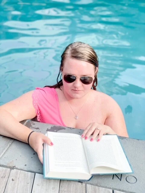 Summer Reading: Pool Bag Essentials