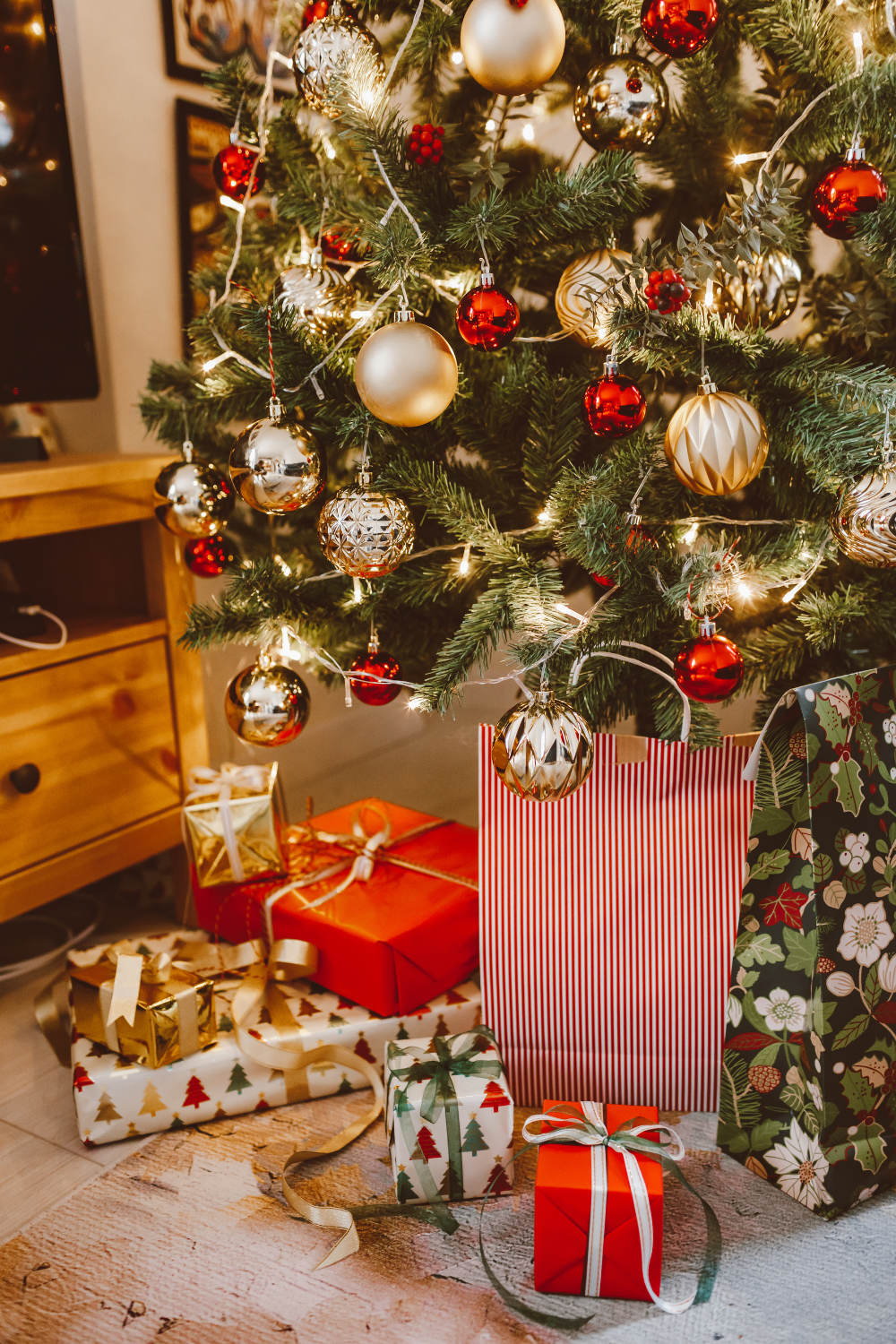 Gift Guide #2: For the Fan Girlies 