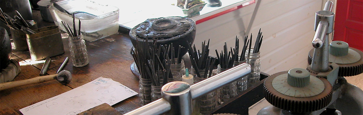 chasing-tools-full.jpg