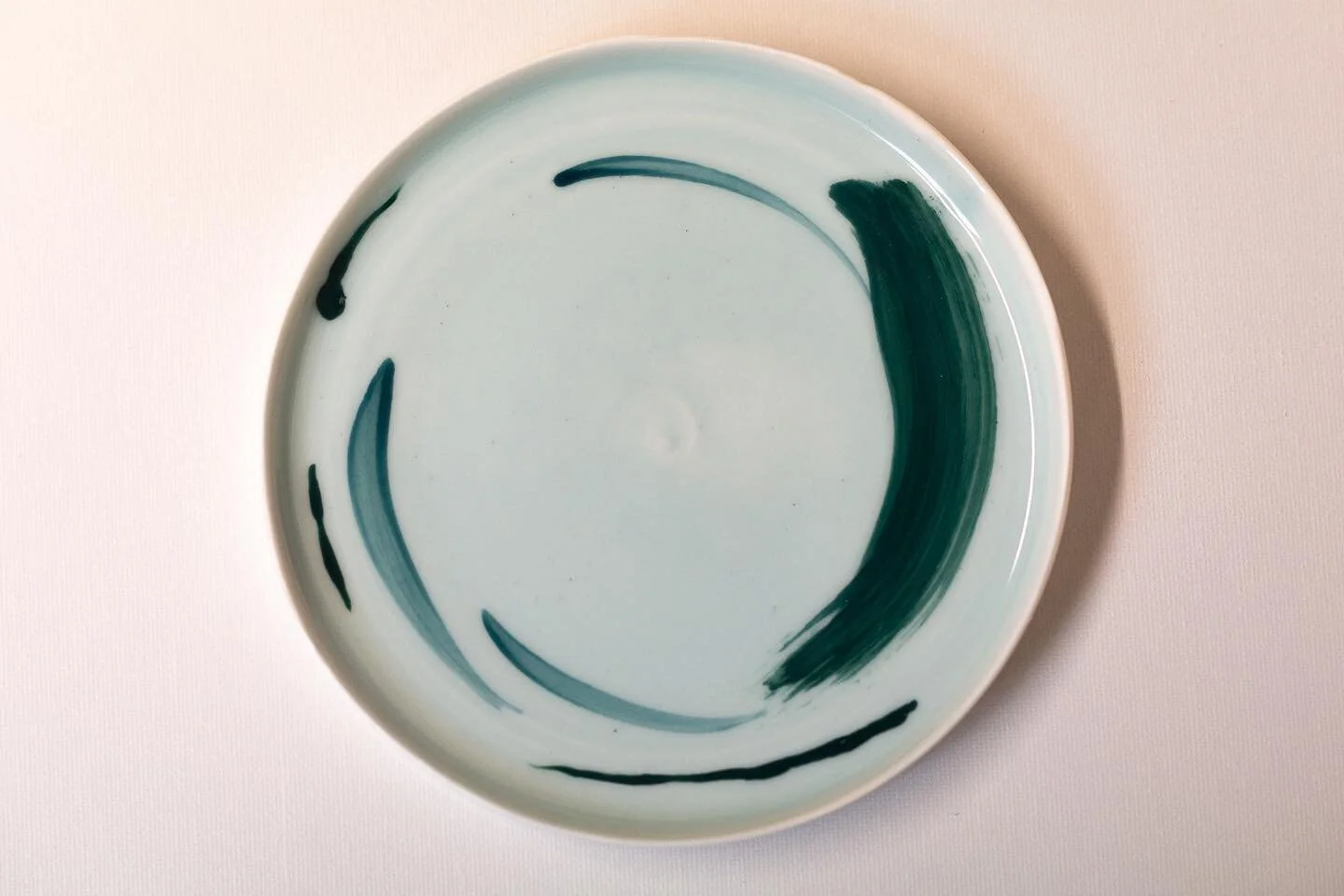 SURFACE + FORM

Been doing a lot of thinking lately (admittedly not something I do often 😆) but I&rsquo;ve been diving into my surfaces and how they relate to my forms. Enjoying thinking about bigger pieces and different pots. 

I tend to go through