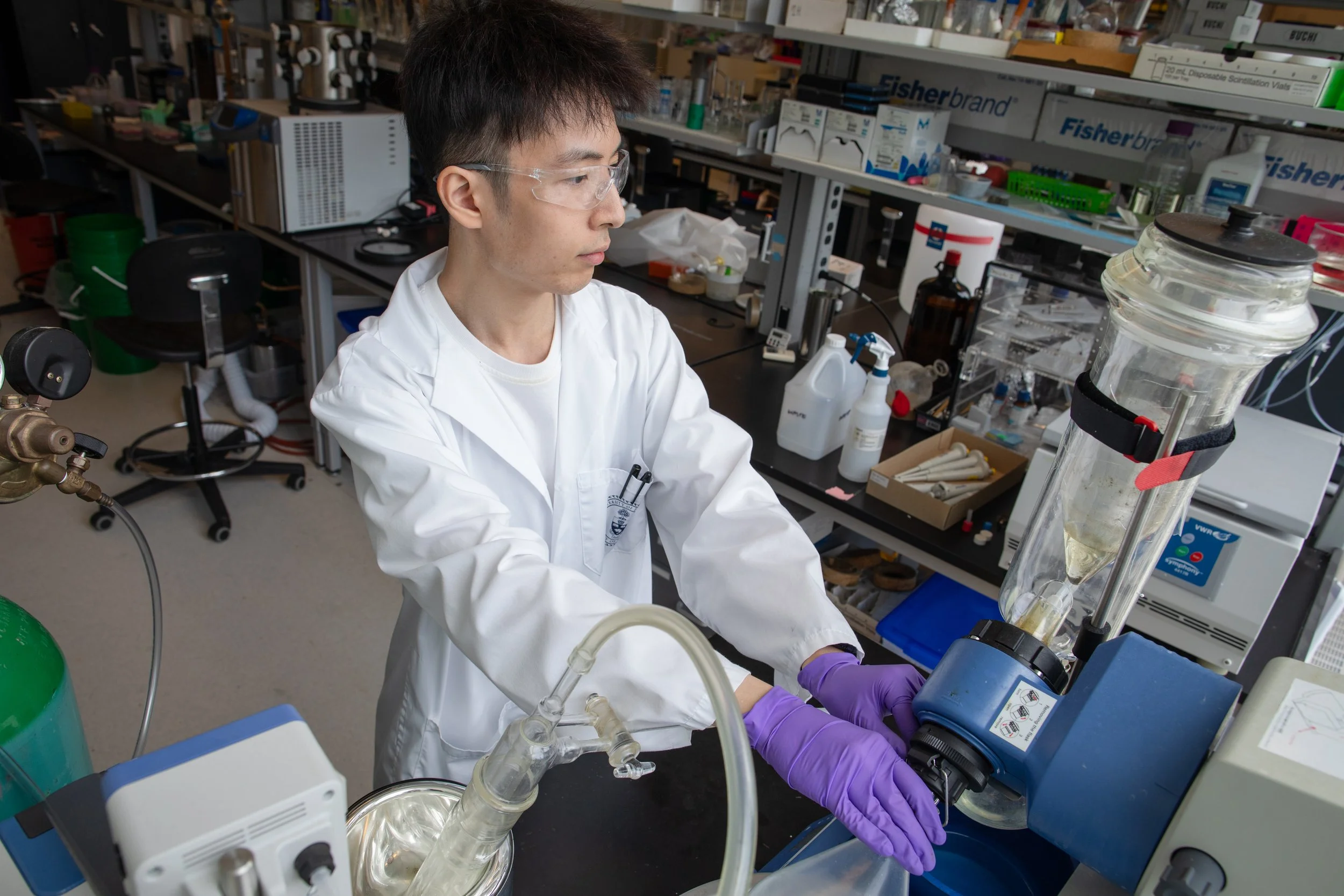 2024 A day in the lab: Anlan Hong