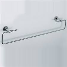 Bertocci Cinquecento towel rail, 30 w x 7,6 proj. x 12,5 tall, PC.jpg