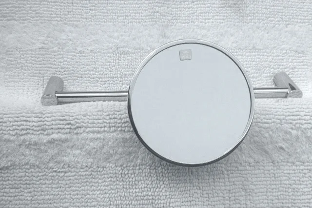 INDA AVO458E Wall mount round 2x mirror on slide rail detail.jpg