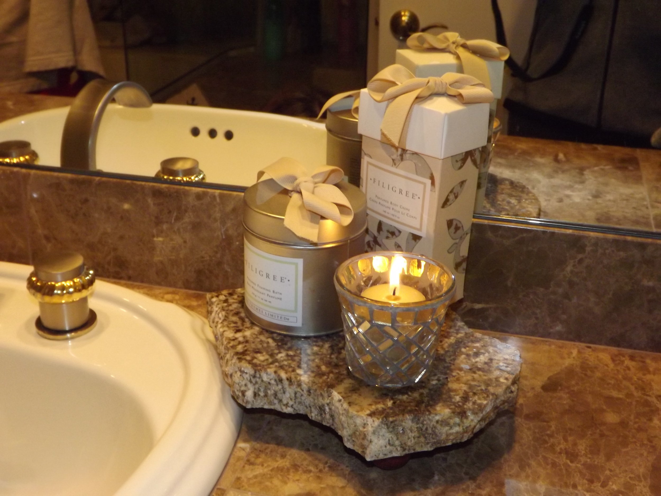 Master Sink 1 Wick Granite Candle.JPG