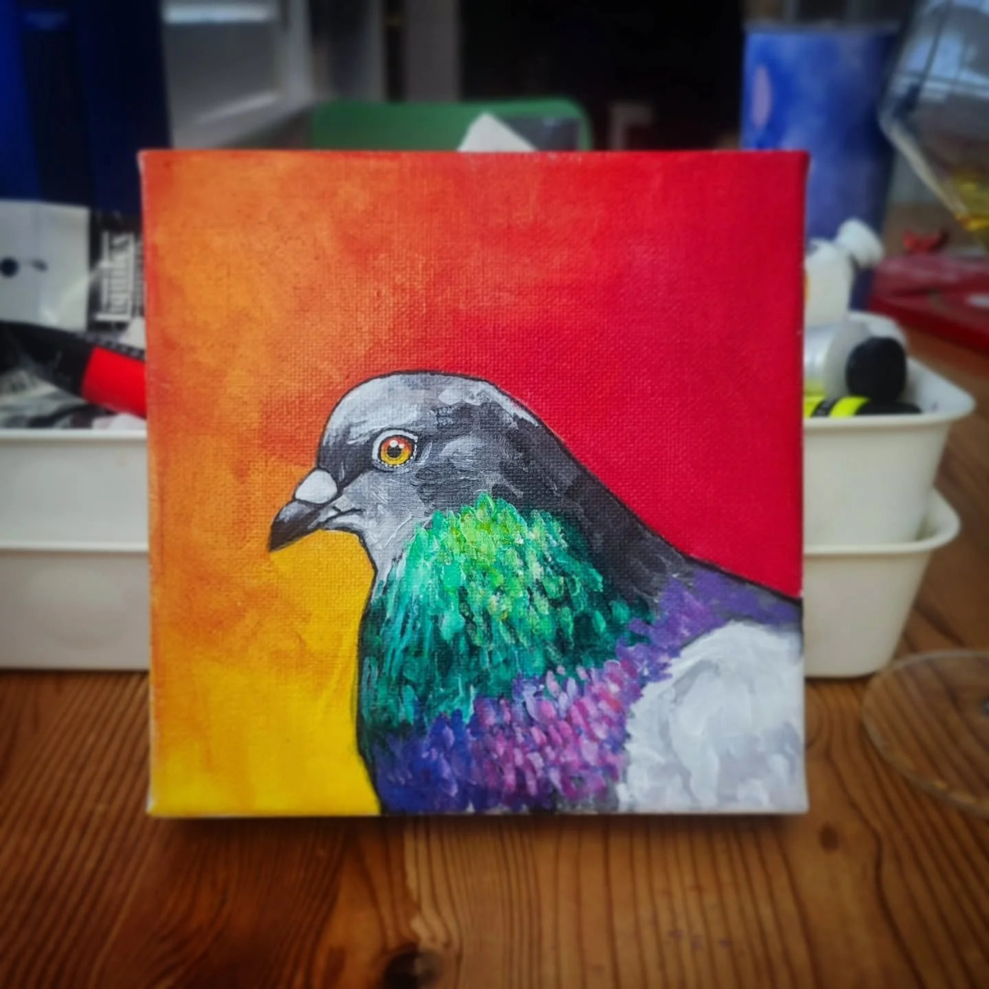 Painting a pigeon! A great way to spend a Saturday afternoon. I folded laundry and did the dishes so I feel no guilt about painting for awhile. 🎨🙌🎉 I'm on a pigeon bender while I try to sort out the colours for a larger artwork I'm working on.