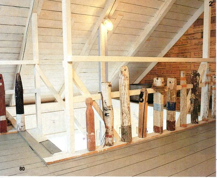 Teine vøler for merking av hummertegnene. Teine vølene var malt i forskjellige koder, slik at man skulle vite hvem de tilhørte.