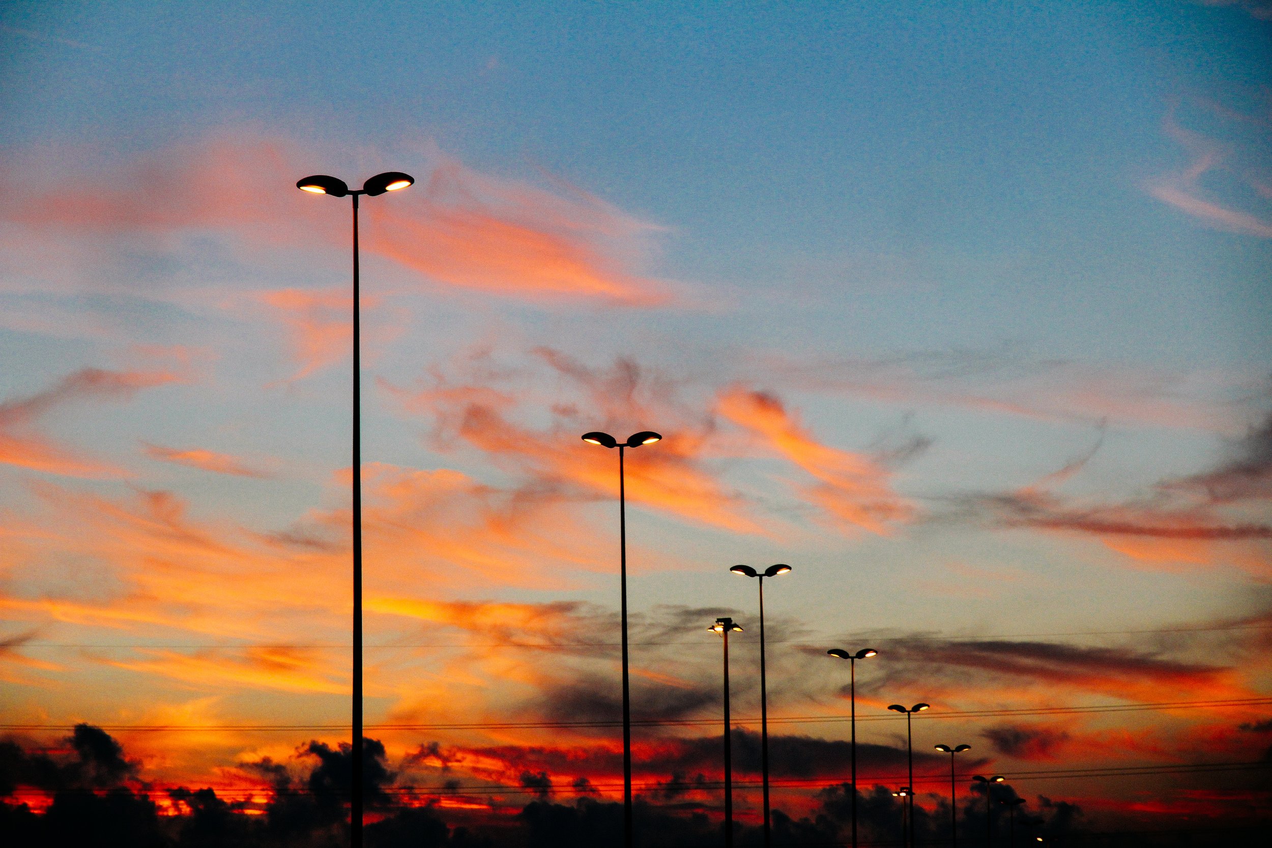 4k-wallpaper-afterglow-backlit-1671001.jpg