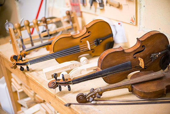 violin repair.jpg