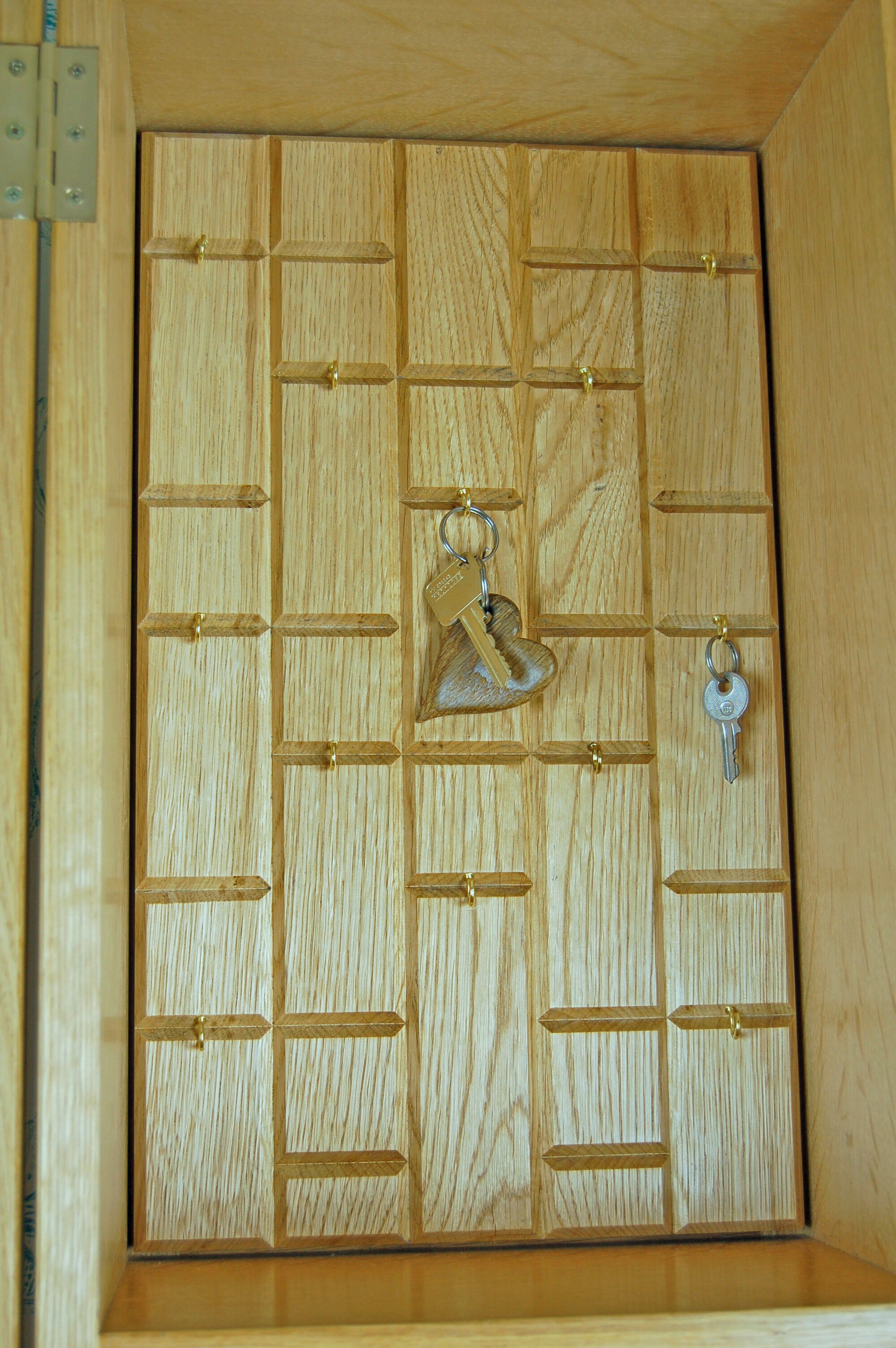 KeyCabinet7.jpg