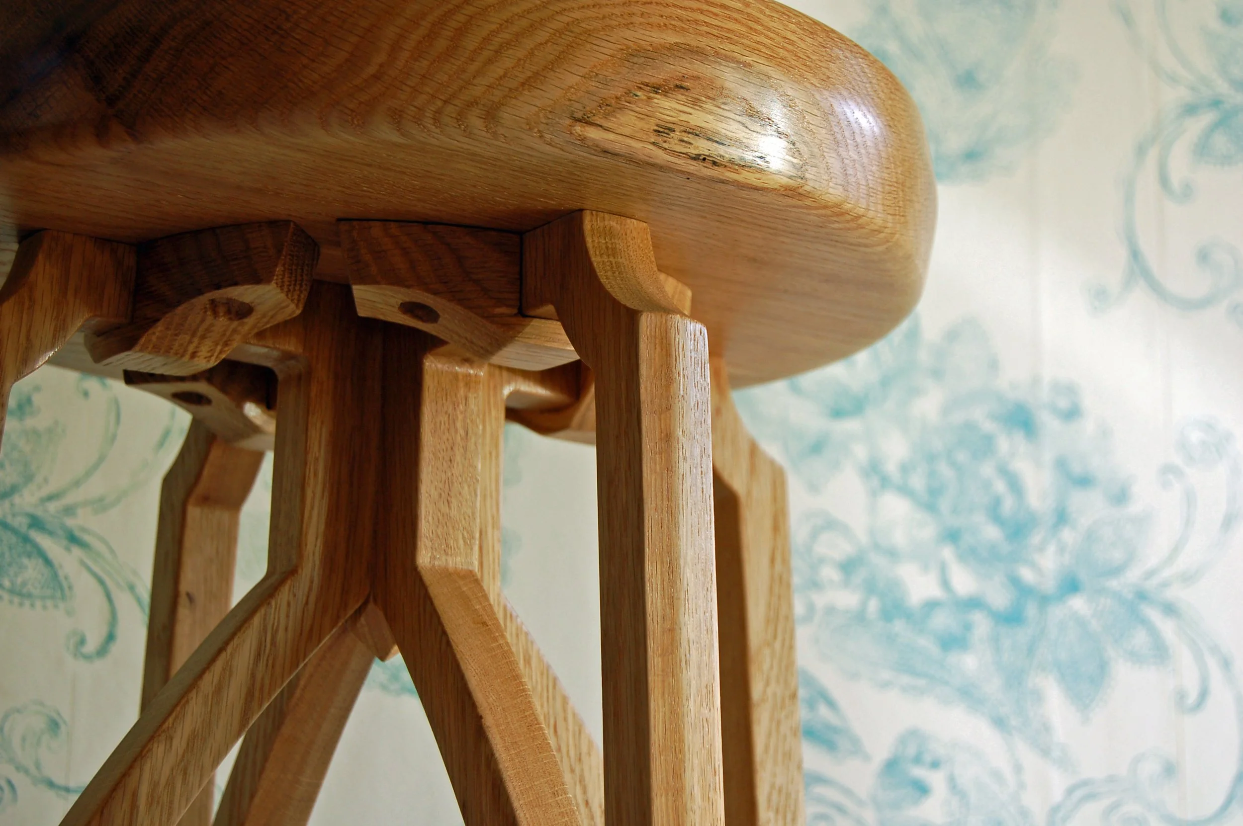 stool2.jpg