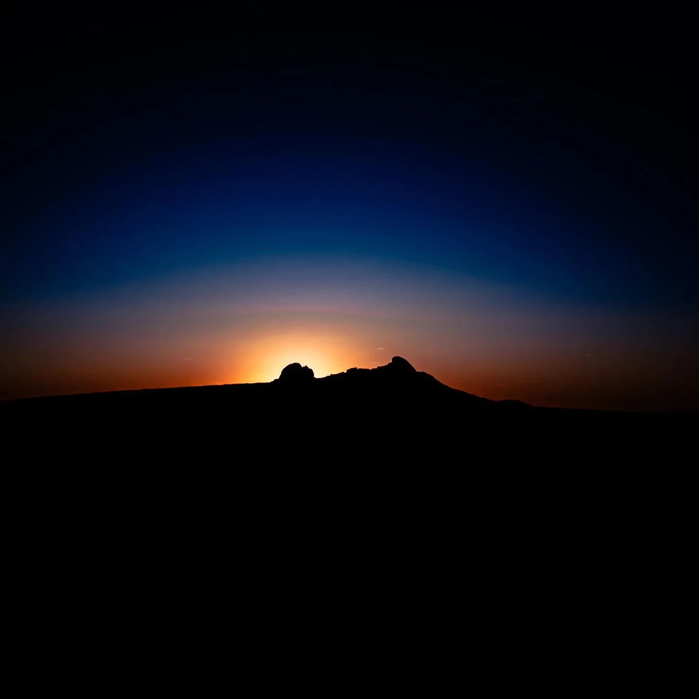 The iconic Haytor at dawn.
.
.
.
#dartmoor #dartmoornationalpark #landscapelovers #sunrise #dawn #landscapelovers