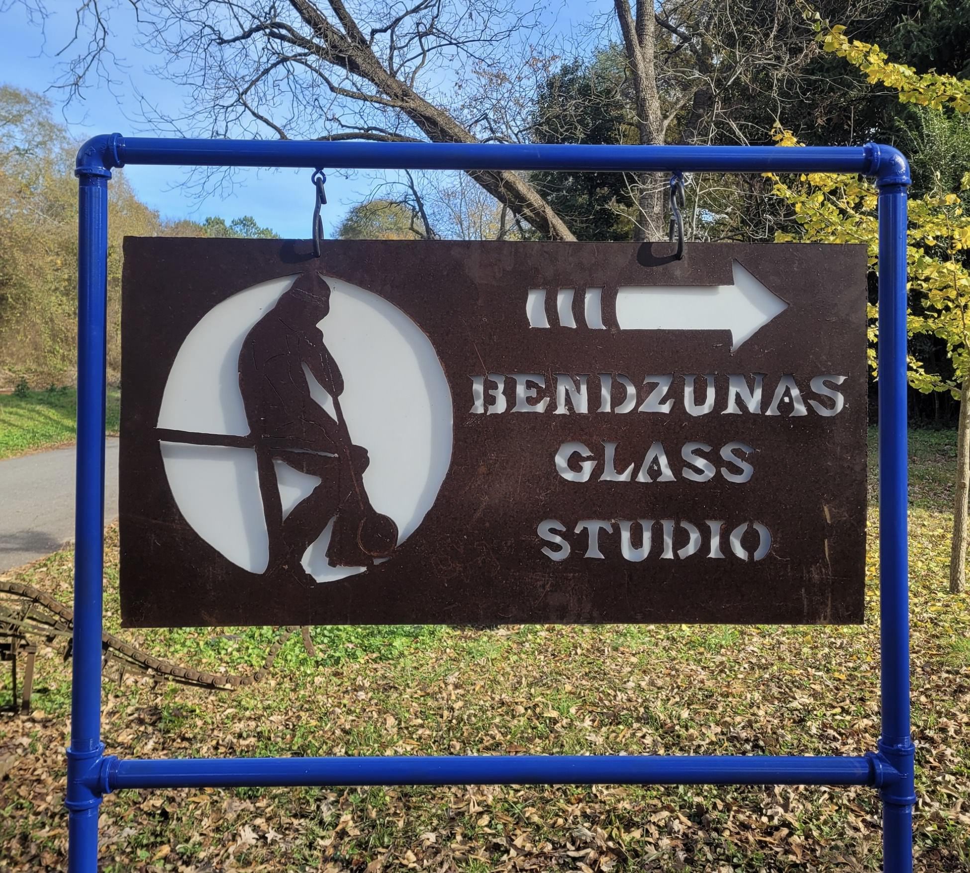 Bendzunas-Glass-Studio-Comer.jpg