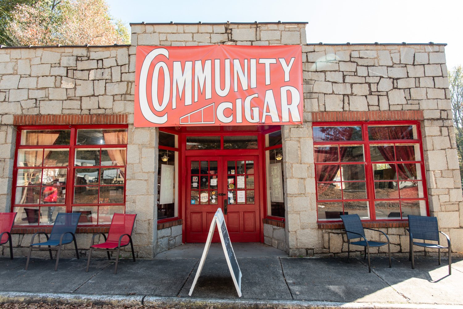 Community-Cigar-1.jpg