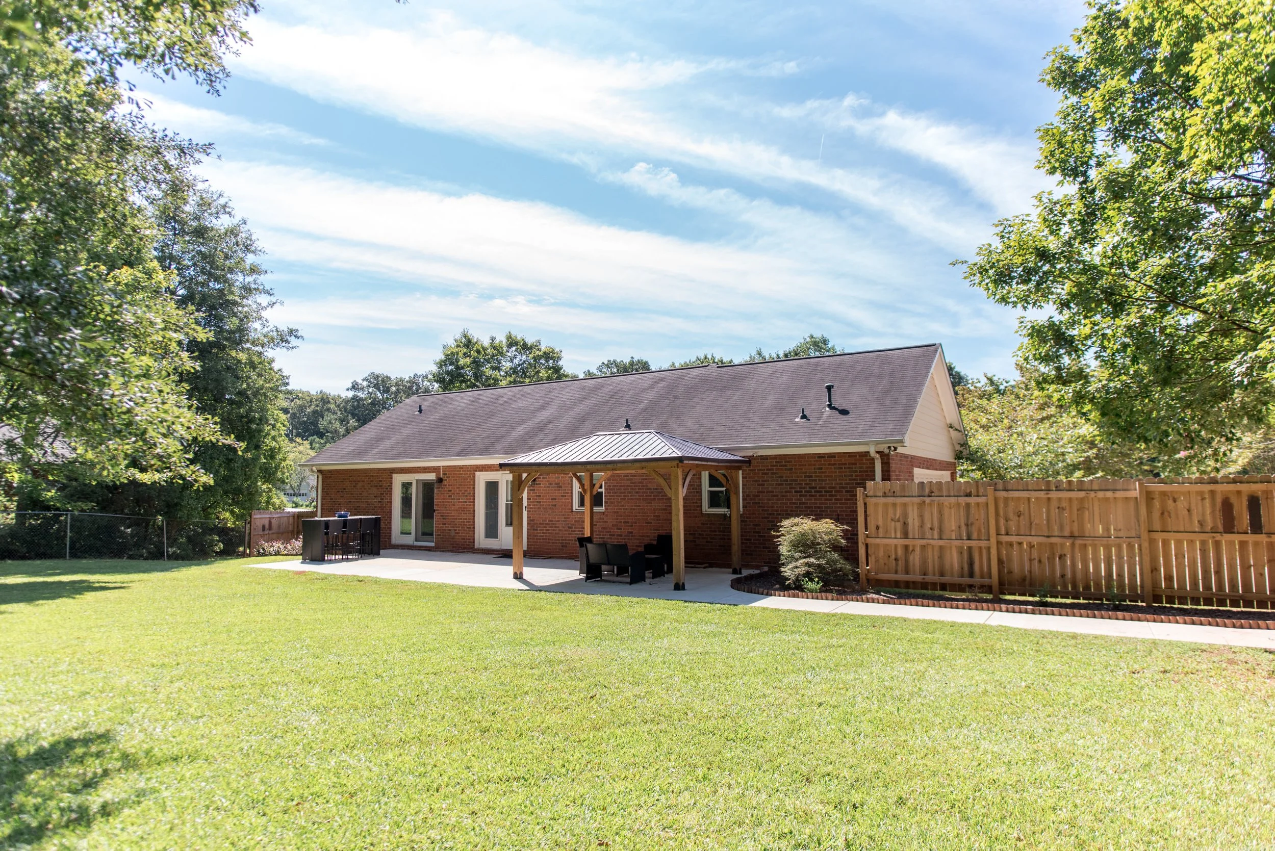 Just-listed-in-Athens-13.jpg