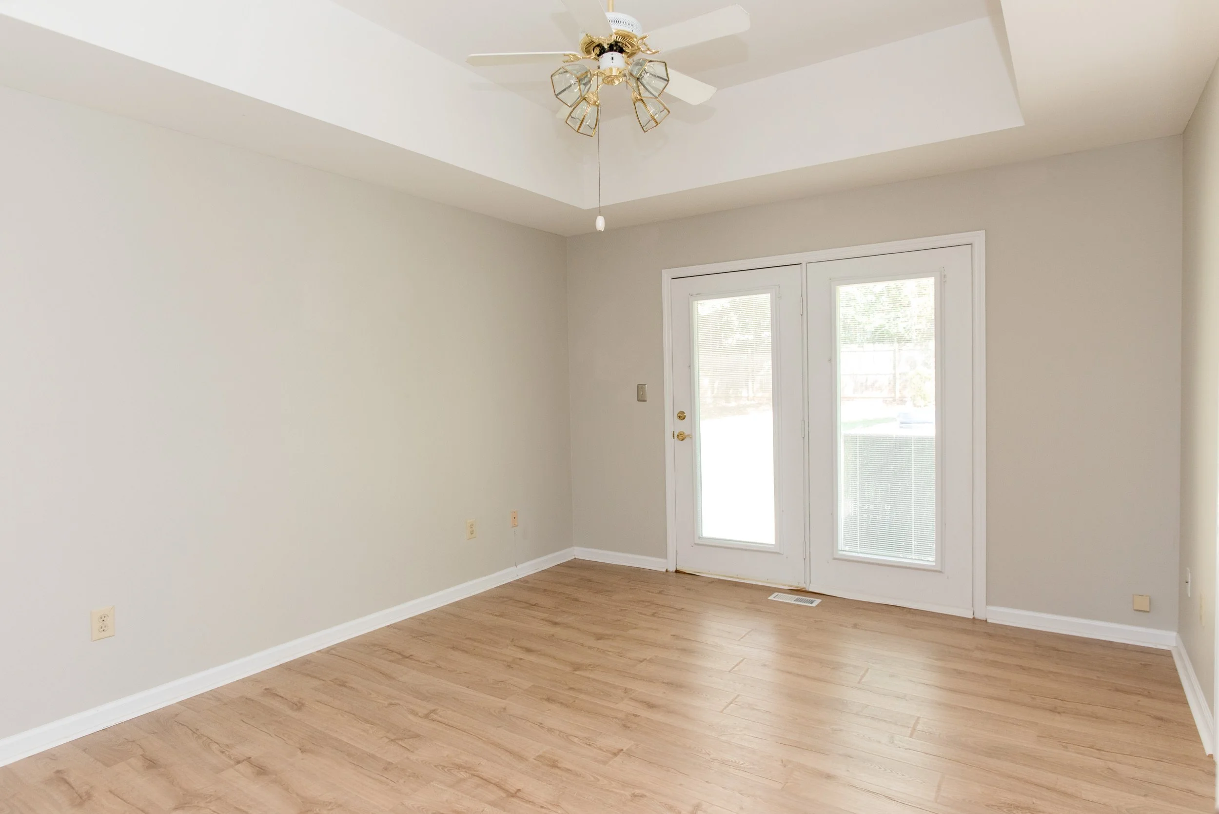 Primary-suite-Athens.jpg