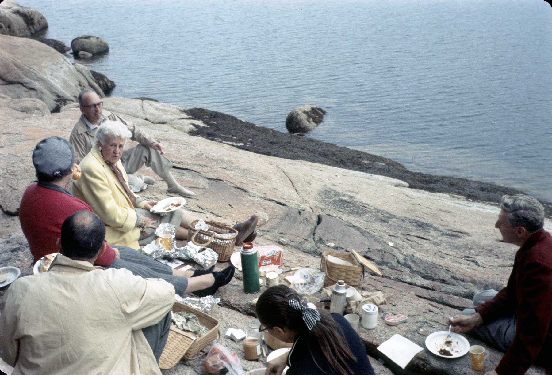 163.b-Mimi,-Fran,-Bill-Muir,-Picnic-when-they-came-to-look-at-land-in-Deer-Isle-1959_web.jpg