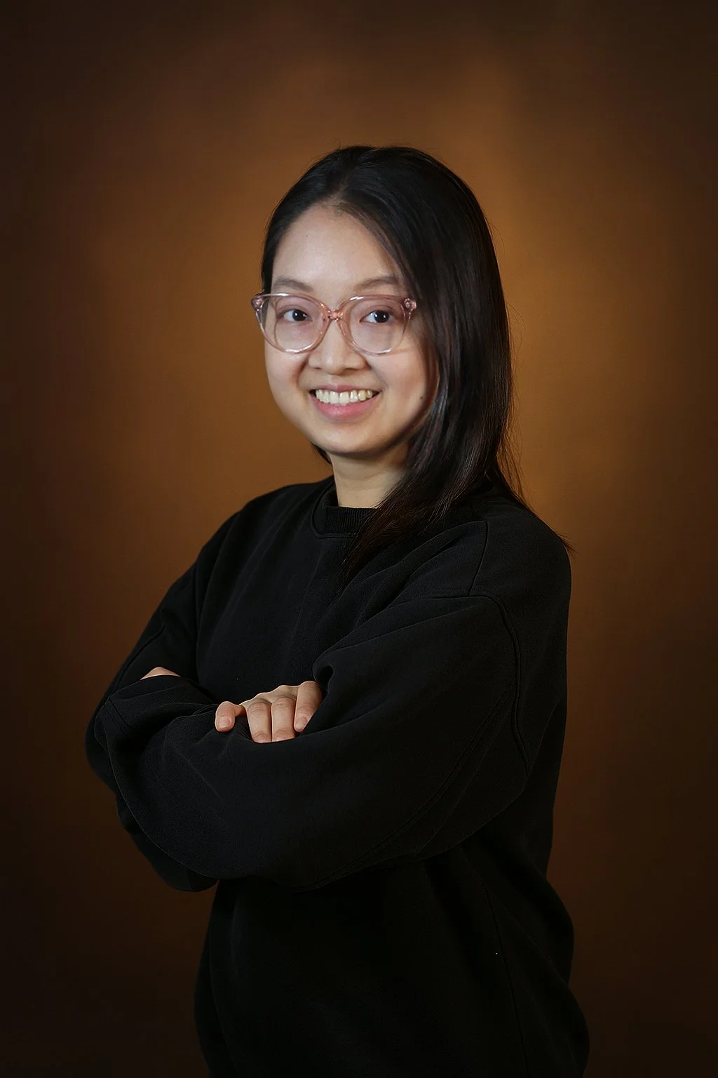 Copy of Young Amy Headshot.jpg