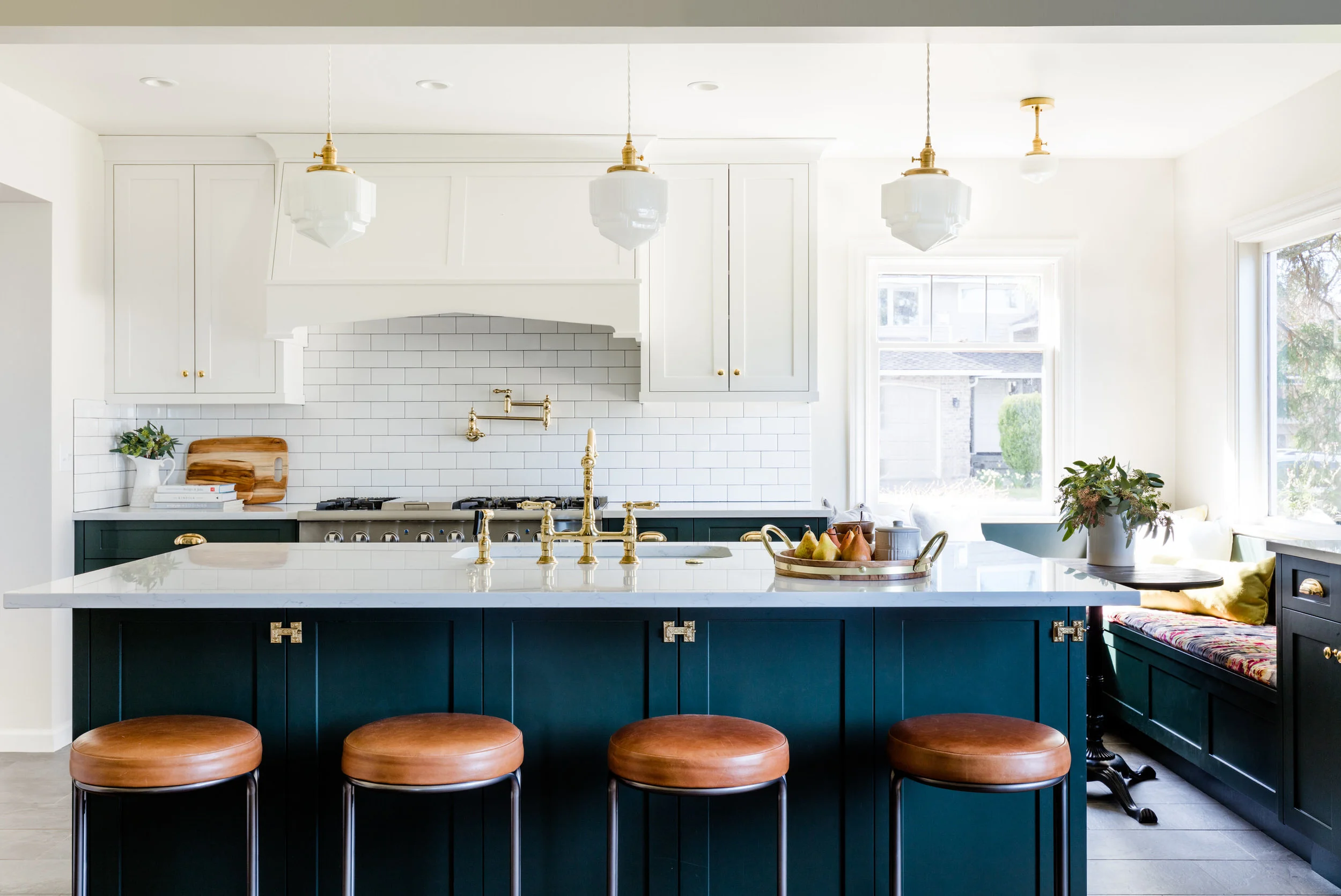 0001-Miranda-Estes-Photography-White-Space-Design-Group-Edmonds-Tudor-20190328.jpg