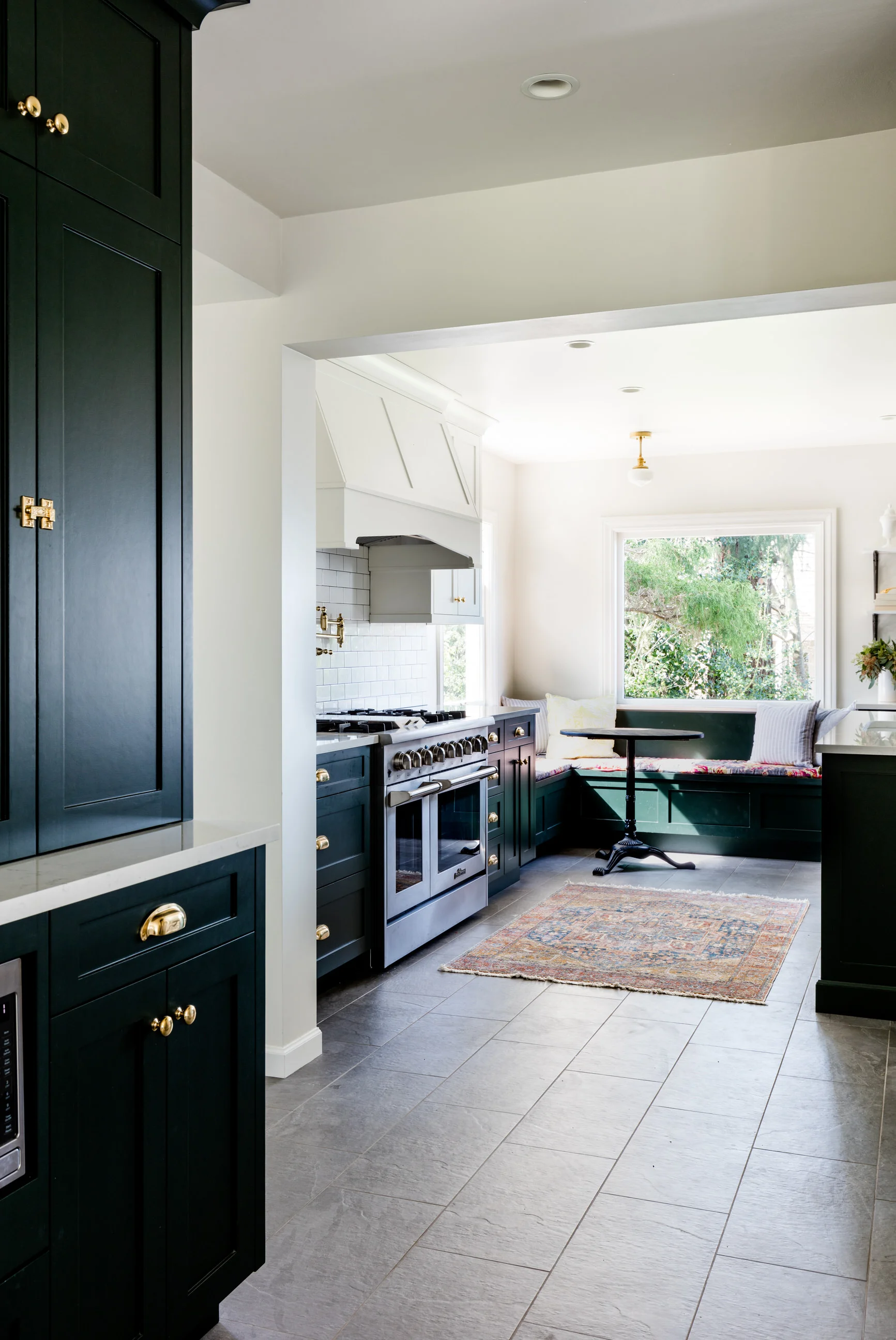 0006-Miranda-Estes-Photography-White-Space-Design-Group-Edmonds-Tudor-20190328.jpg