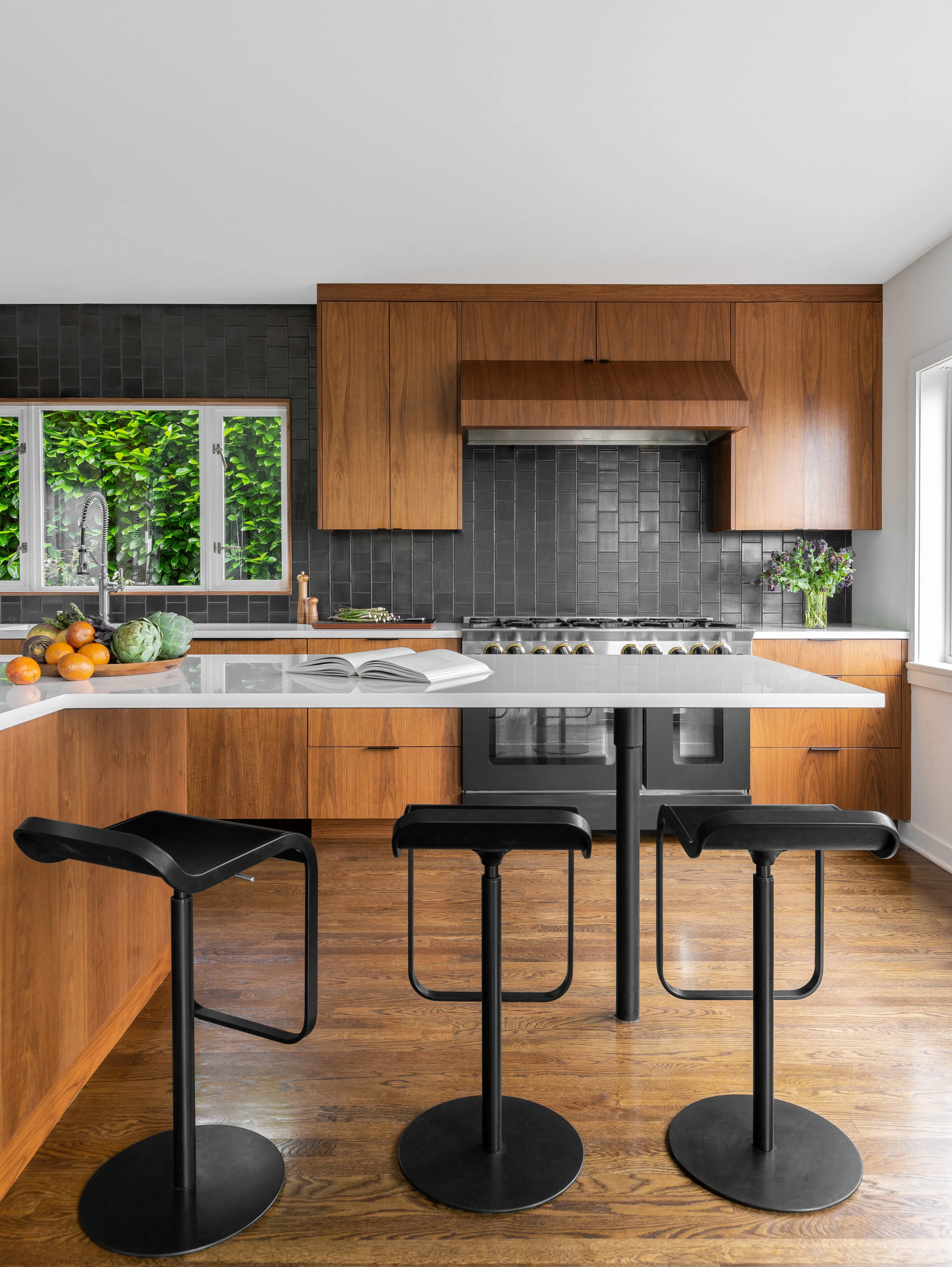 Tulip_House_06.JPG
