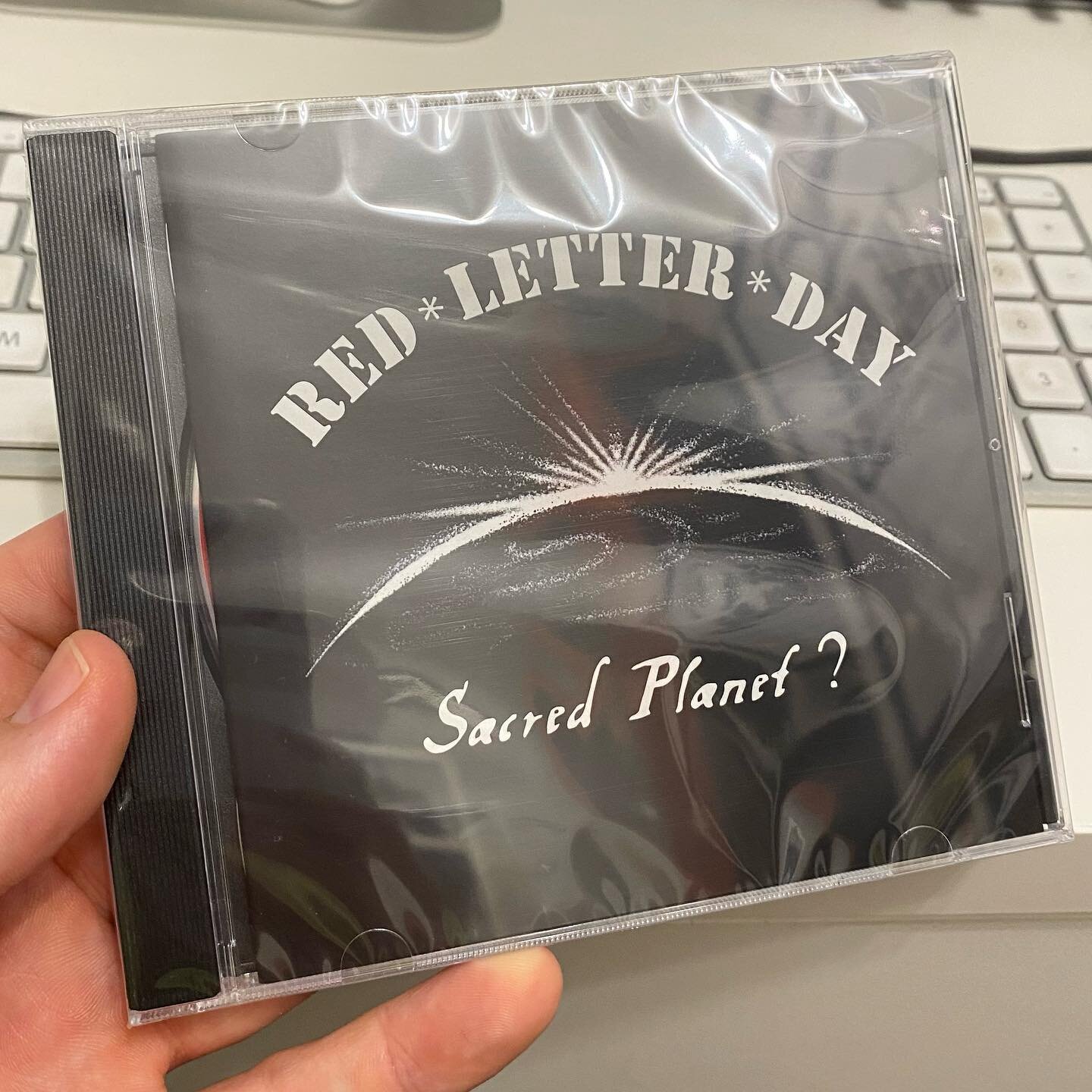 A new album from local legends Red Letter Day is out now. We worked together on this album over multiple sessions between November 2021 and April 2023. Always nice to see our work on physical mediums these days!

#redletterday #portsmouthbands #punk 