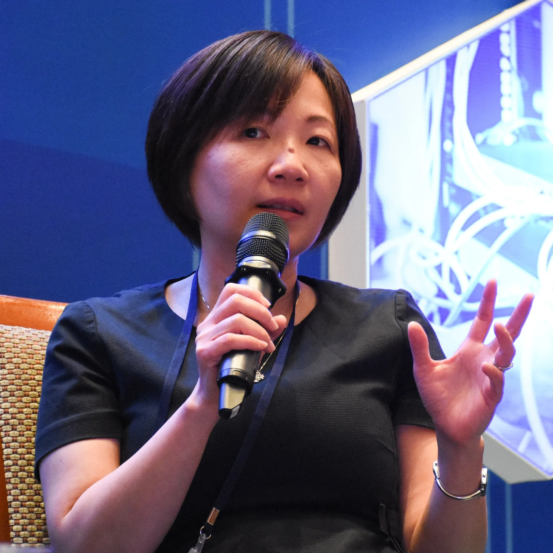 Lina Lim, Tempus Adventus