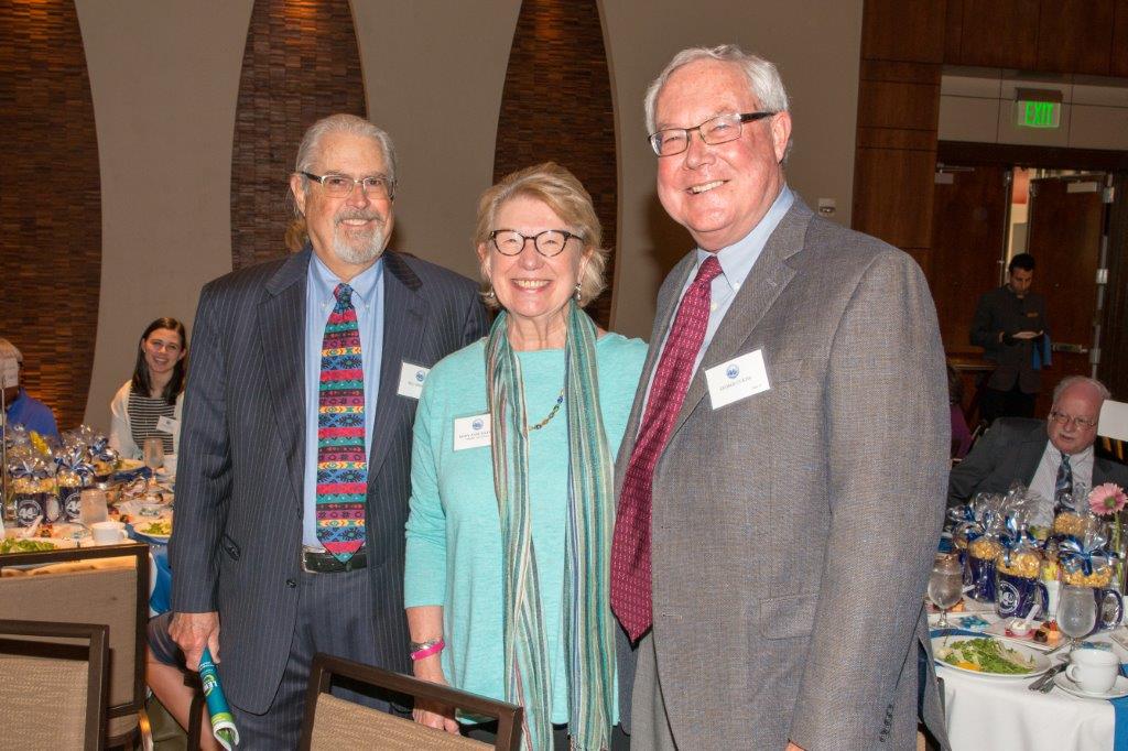 _DSC4953 Bill Mohrman, Mary Anne Harvey & George Curtis (courtesy of Hartmannphoto).jpg