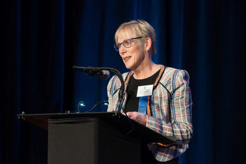 Rebecca Fischer accepts the Outstanding Sustained Contribution Award (Photo courtesy of Hartmannphoto).jpg