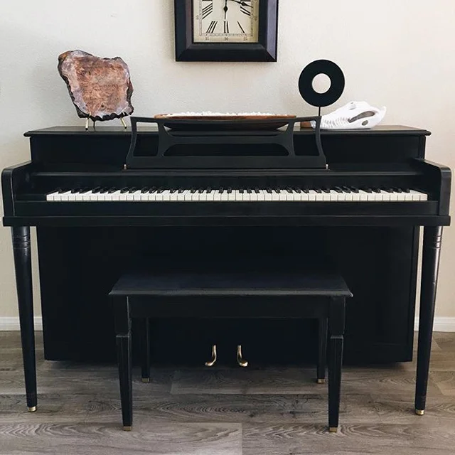 featured-black-piano.jpg
