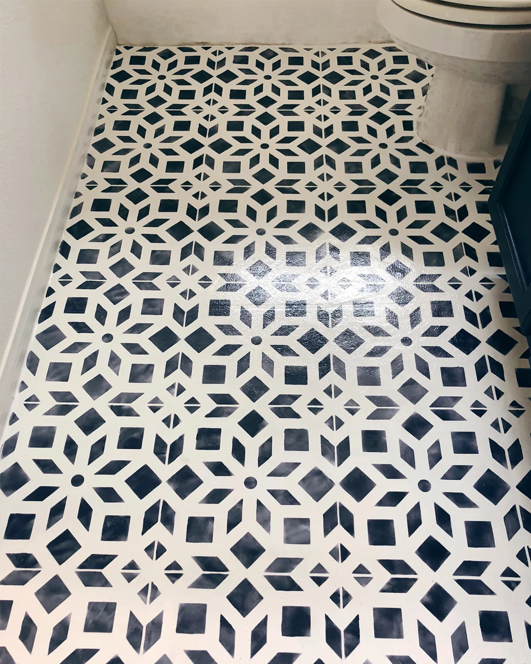 bathroom makeover on a budget, do it yourself home projects, bathroom makeover, BB Frosch, bathroom before and after, do it yourself bathroom makeover, DIY bathroom makeover, do it yourself bathroom makeover inspiration, painting linoleum floors with chalk paint, chalk paint project ideas, painting with behr paint, stencil projects, chalk painting with stencils, do it yourself stencil projects for the home, cutting edge stencils