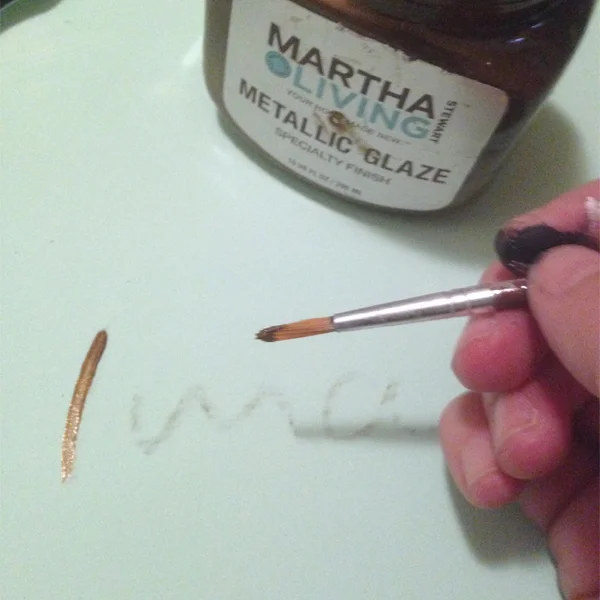 DIY, chalk paint, alternative to pre-mixed chalk paint, DIY chalk paint, before and after project ideas, chalk paint inspiration, painted metal, DIY home project, bedroom dresser makeover, painted metal, how to paint metal, clock makeover, how to make an image transfer