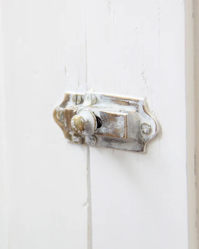 antique hutch makeover, chalk paint makeover, stripping furniture, hutch makeover, chalk paint, BB Frosch, affordable do it yourself home projects, budget friendly DIY projects, chalk paint home projects, before and after furniture makeover, easy do it yourself projects