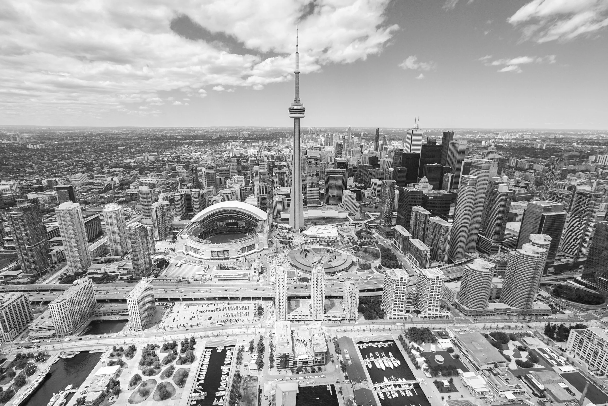 torontoskyline6bw.jpg