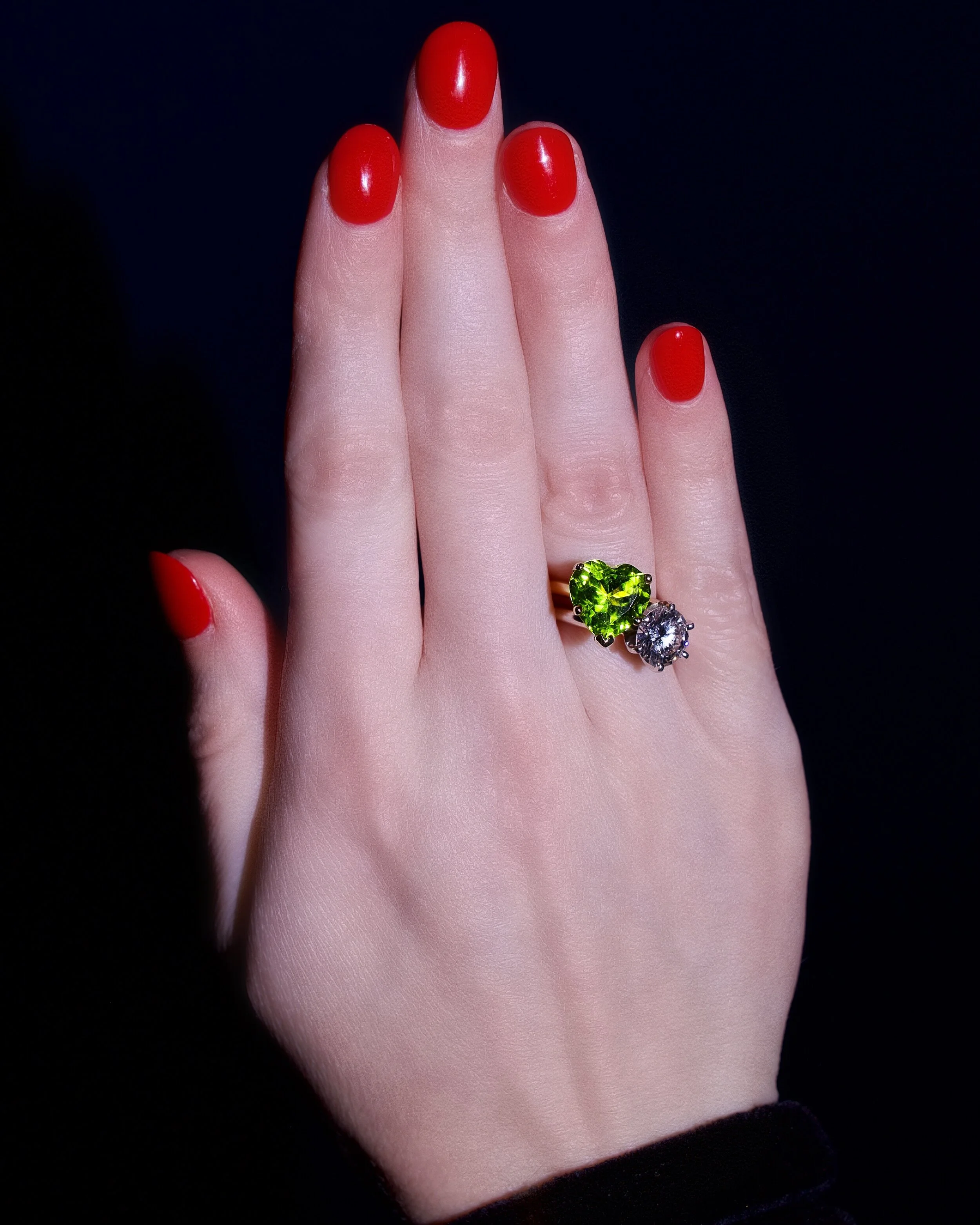 fry-powers-rainbow-heart-ring-green-peridot.JPG