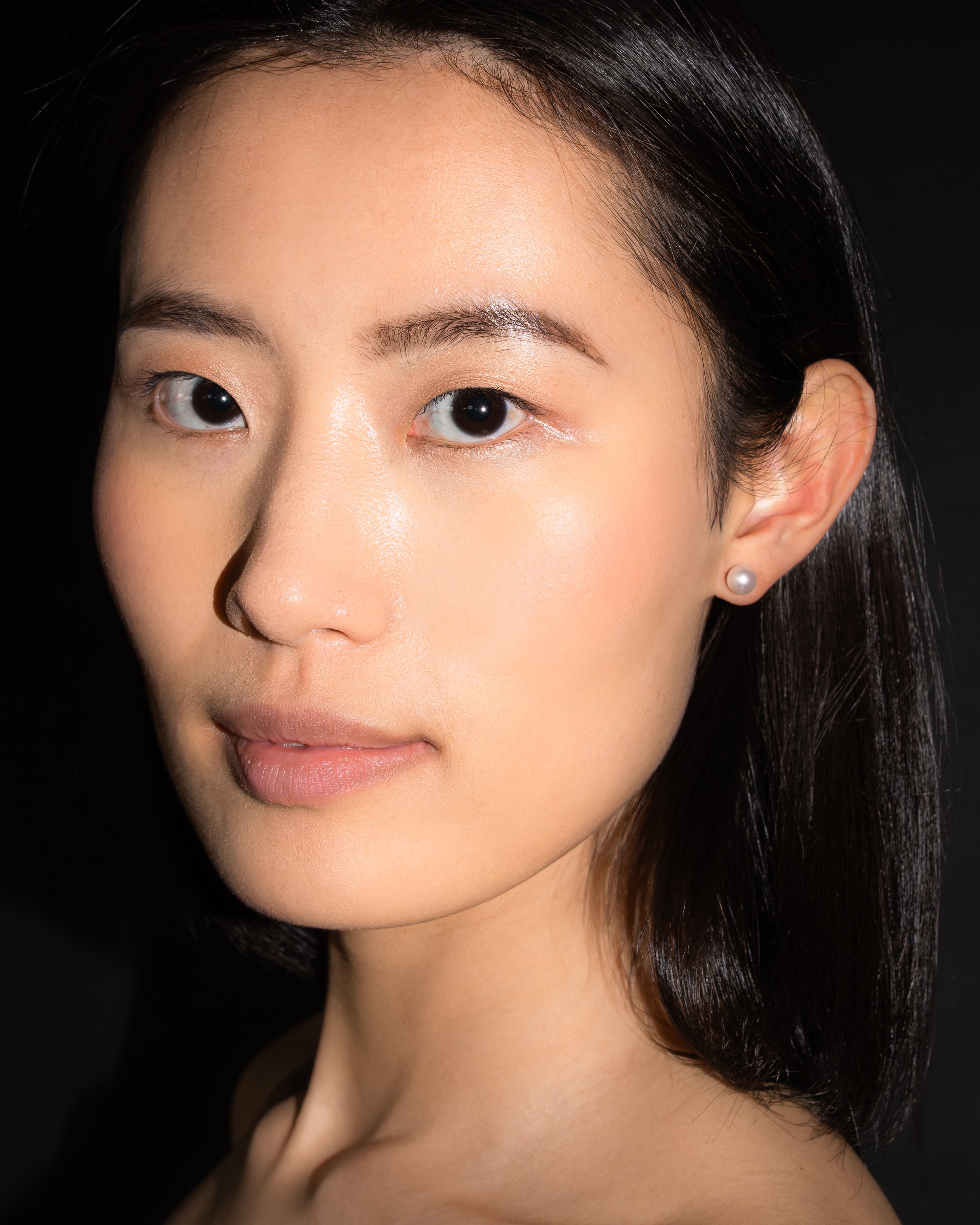 FRY-POWERS-Easy-Pearl-Stud-Earrings.jpg