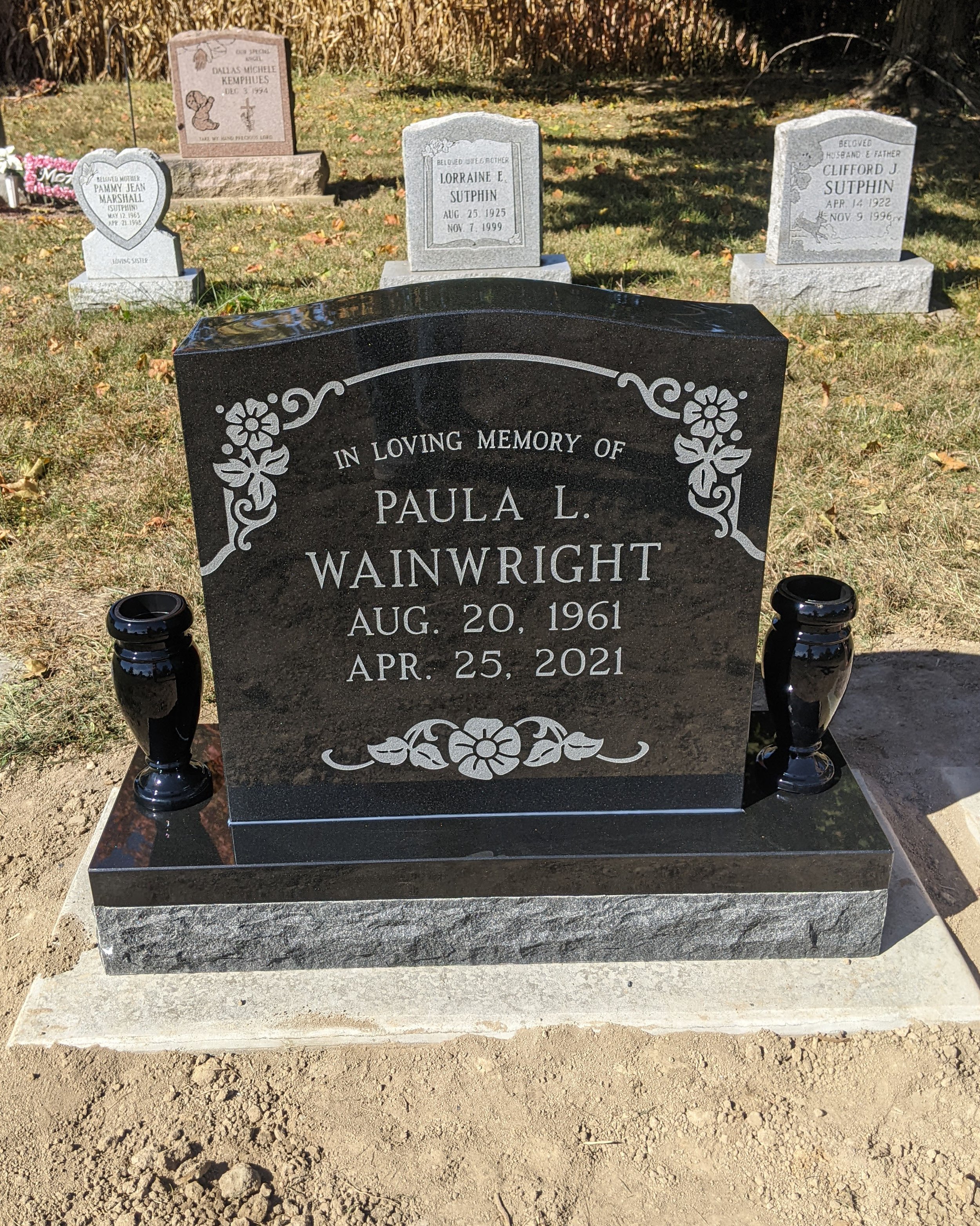 Wainwright, Paula - Trissel - Setting Photo front - EDIT.jpg