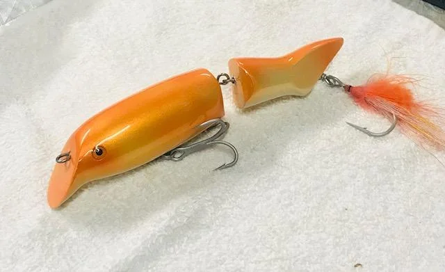 Jointed Thresher Nike