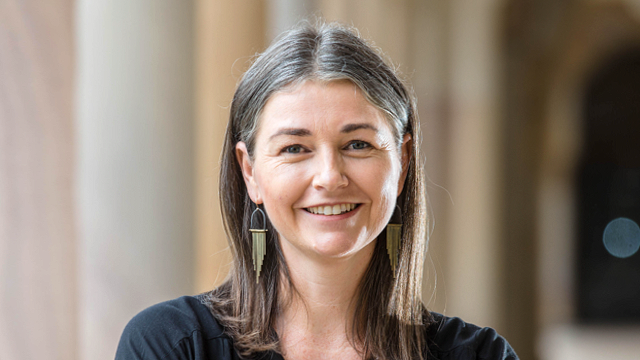 #115 – Dr Cassandra Chapman on The Psychology of Charitable Giving
