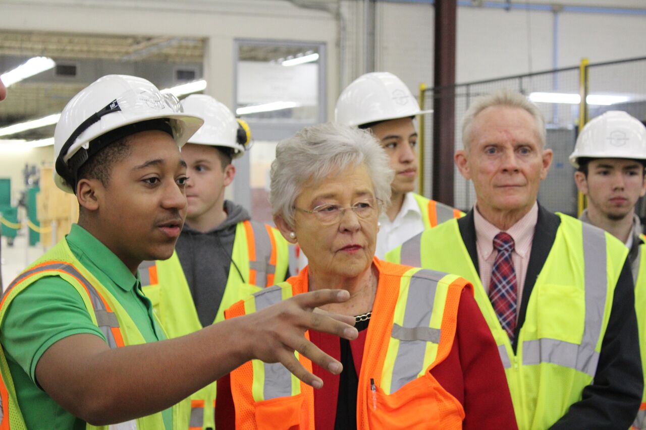 Gov. Ivey_Associated Builders and Contractors tour.jpeg
