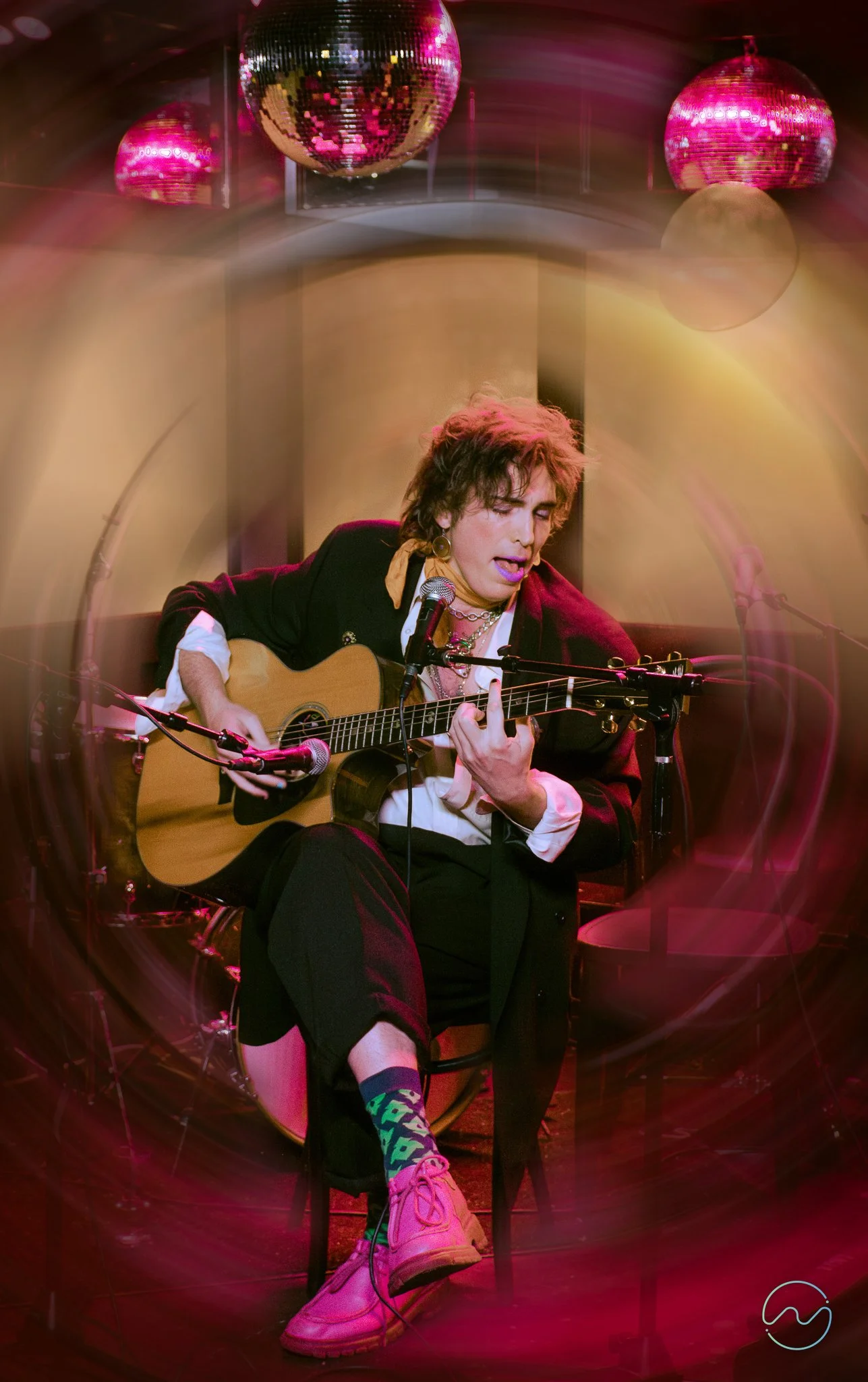 Unplugged at Canary Club: Beaven Waller