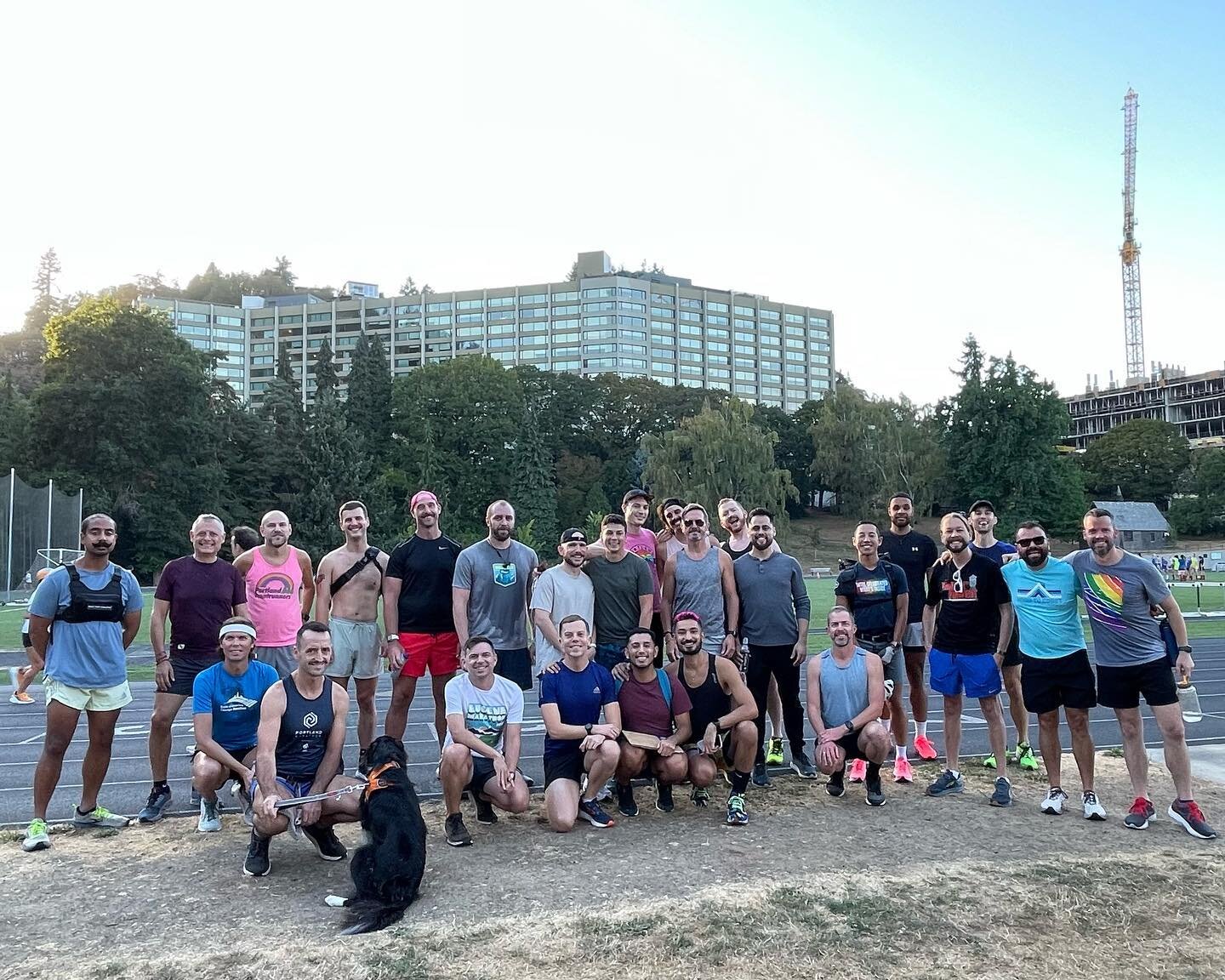 Pics from this past Tuesday! We meet at Duniway Park every Tuesday at 6pm then head to @sukisbar for food and drinks!

#pdxfrontrunners #frontrunners #lgbtathletes #pdxrunning