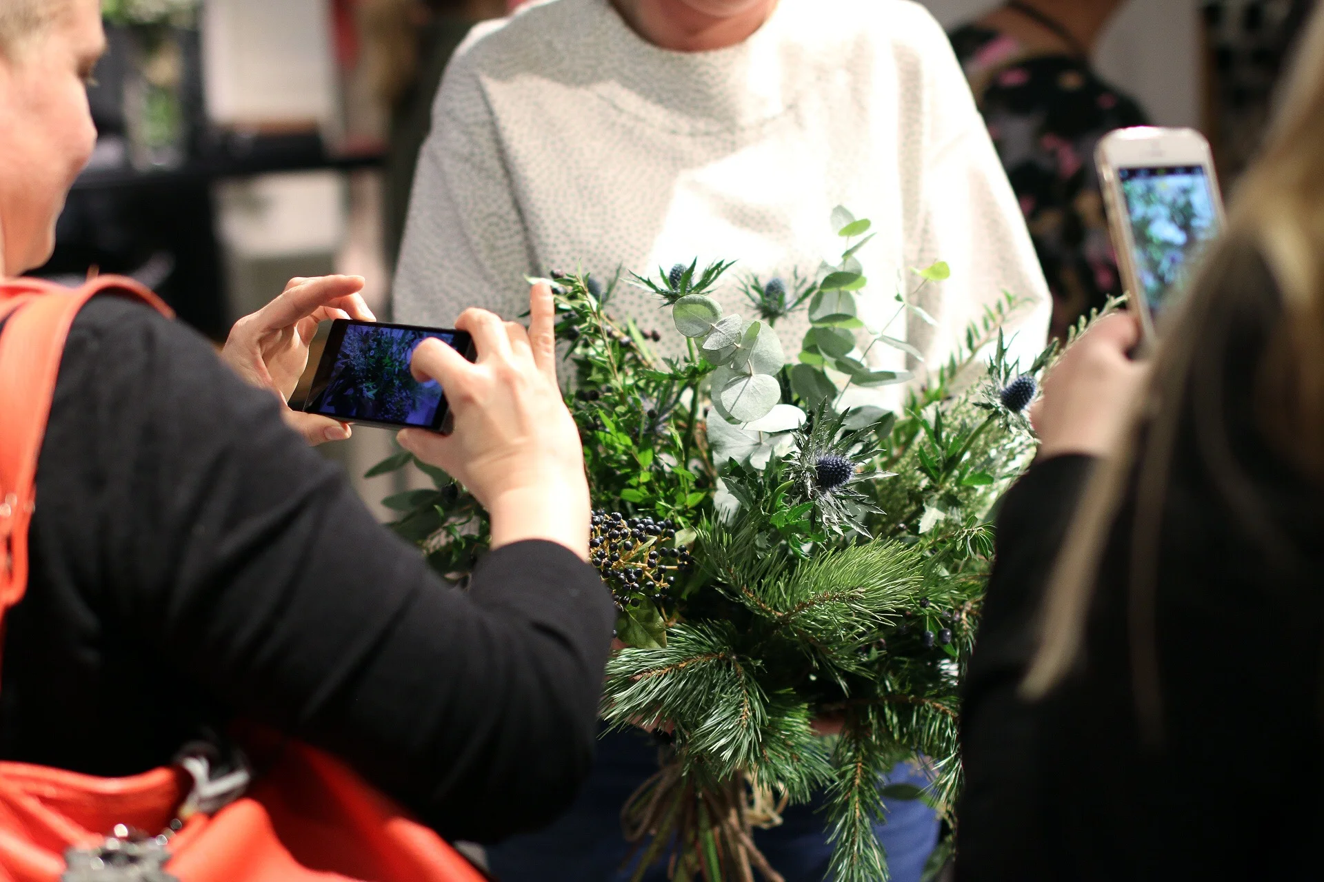 Pöytä on katettu ystäville