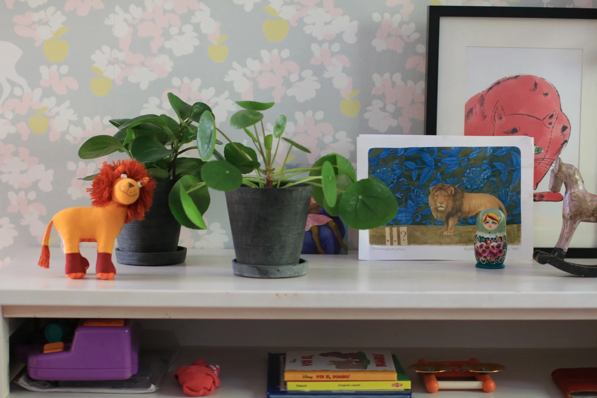 Meidän vihreää kotia rakentamassa