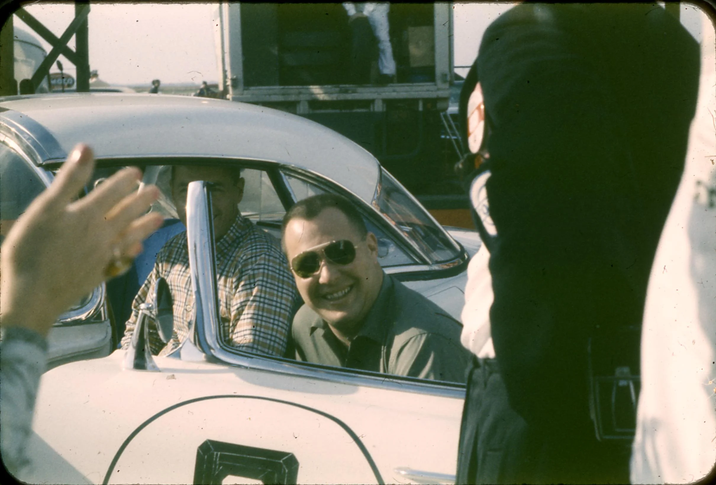 Fast Fred Windridige next to the Corvette he shared with Dick Thompson. This was a sister car of Fitch and Cunningham and fared no better blowing its motor at lap 41.