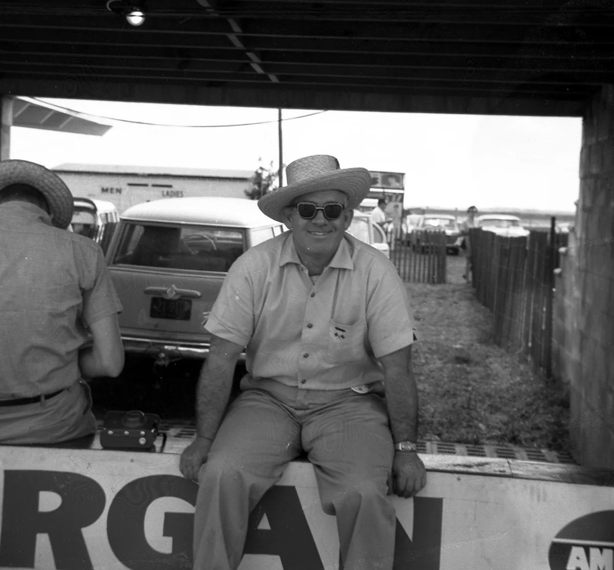  J Ward Allen, a funeral home director from Endicott came to race the Jim Forno and Ike Williamson Morgan but the car broke before Ward could get in. 