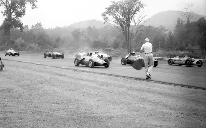 Start of the F Jr race with eventual winner Charlie Kolb in the middle, George Constantine Constantine inside in the Wainer.