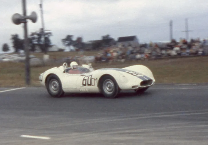 Walt Hansgn in #60 was an unusual second to Ed Crawford. Hansgen would be the 1958 SCCA CM champion.