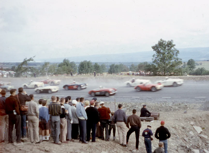 The start of the Dix Cup. The track truly was not finished. Dirt and rocks just off the racing surface made people wonder.