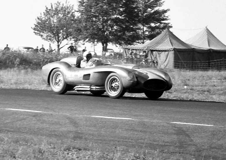 Alan Connell drove the Big Ferrari hard, but is there any other way to tame this hairy monster? One time pushing, the next sliding. It was wonderful to watch.